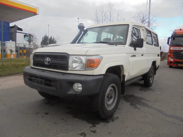 Toyota Land Cruiser HZJ78L 4WD EXPORT OUT EU ONLY - سيارة: صور 1 Toyota Land Cruiser HZJ78L 4WD EXPORT OUT EU ONLY - سيارة: صور 1