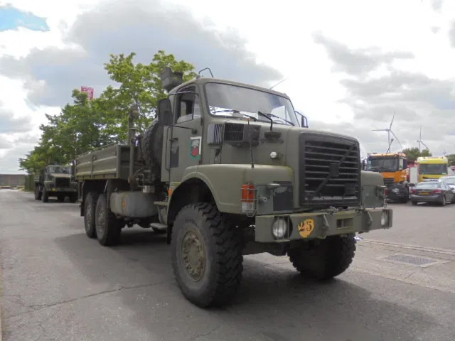Volvo N 10 6X6 L + FASSI 3X IN STOCK - شاحنات مسطحة, شاحنة كرين: صور 3 Volvo N 10 6X6 L + FASSI 3X IN STOCK - شاحنات مسطحة, شاحنة كرين: صور 3
