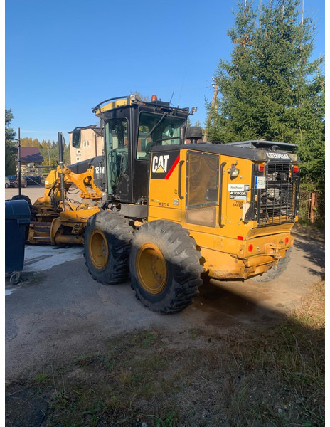Caterpillar 120 M 6x6 - آلة تسوية الأرض: صور 3 Caterpillar 120 M 6x6 - آلة تسوية الأرض: صور 3
