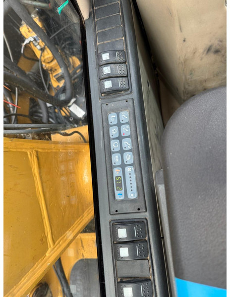 حفارة على عجلات Caterpillar M 315 C: صور 6