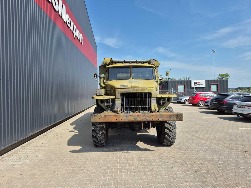 Ural Ural 375 box truck - بصندوق مغلق شاحنة: صور 2 Ural Ural 375 box truck - بصندوق مغلق شاحنة: صور 2