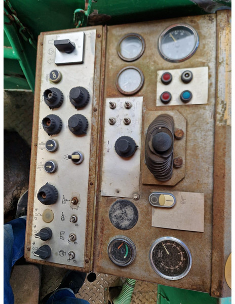 العامل بالقار Vögele Super 1600: صور 9