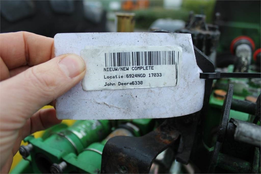 John Deere 6000- 30 4 cyl. - جرار: صور 4 John Deere 6000- 30 4 cyl. - جرار: صور 4