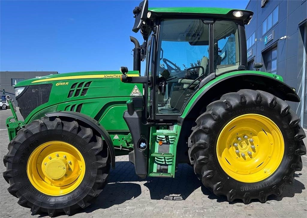 John Deere 6145R - جرار: صور 1 John Deere 6145R - جرار: صور 1