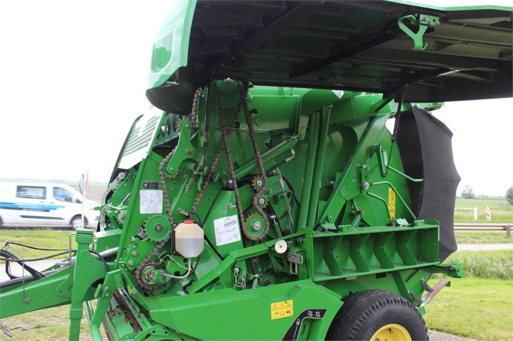 John Deere 990 - مكبس القش الدائري: صور 3 John Deere 990 - مكبس القش الدائري: صور 3
