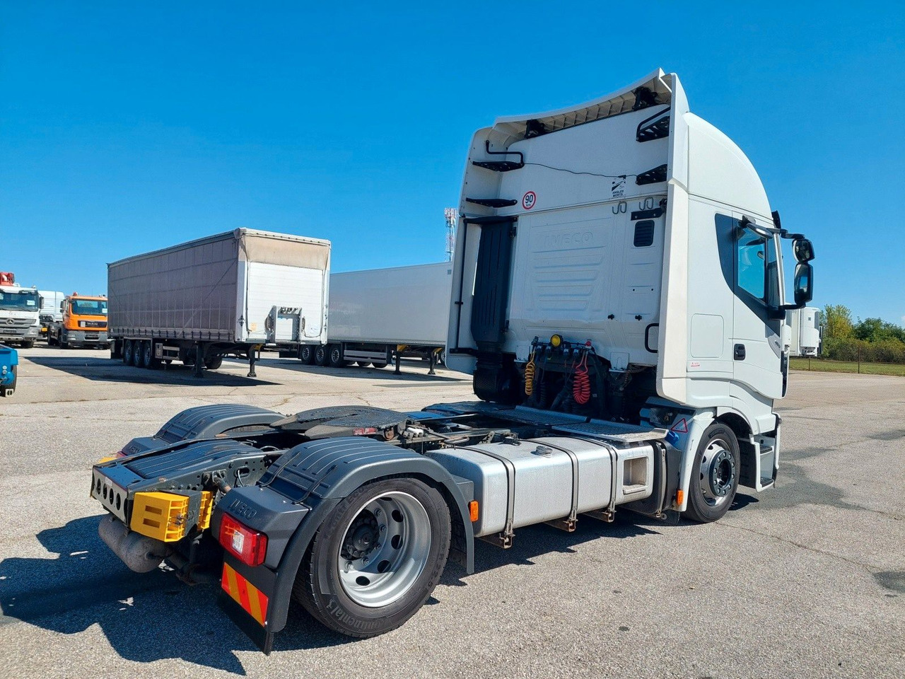 Iveco AS440S56 T/P 4x2 Retarder - شاحنة جرار: صور 4 Iveco AS440S56 T/P 4x2 Retarder - شاحنة جرار: صور 4
