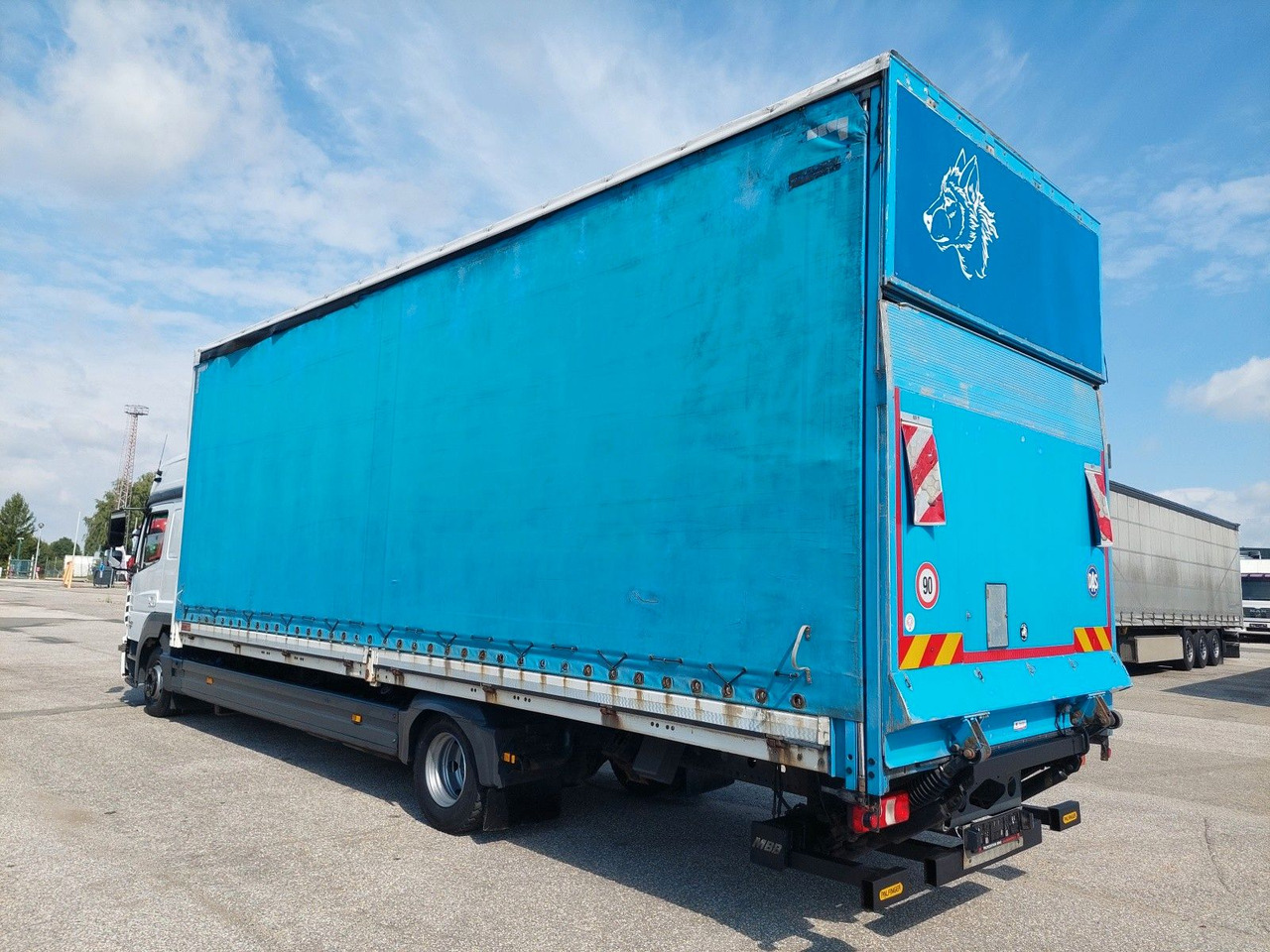 Mercedes-Benz Atego 1223 L/NR - شاحنة ستارة: صور 3 Mercedes-Benz Atego 1223 L/NR - شاحنة ستارة: صور 3