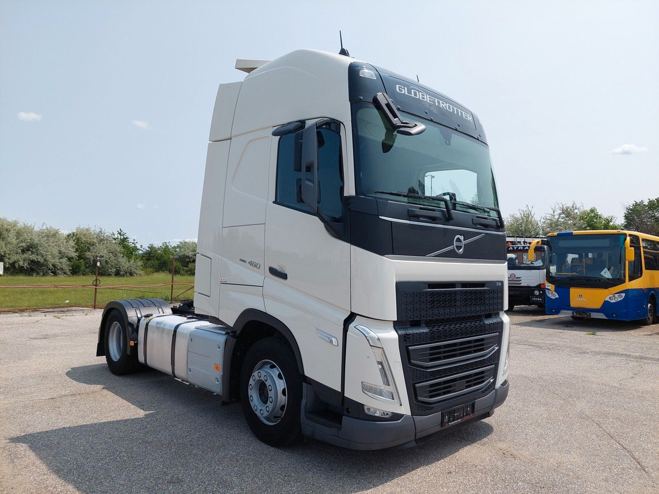 Volvo FH 13 Globetrotter XL 460 I-SAVE - شاحنة جرار: صور 2 Volvo FH 13 Globetrotter XL 460 I-SAVE - شاحنة جرار: صور 2