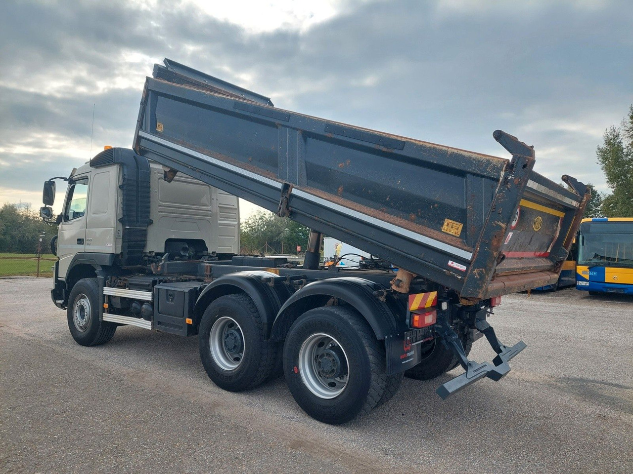 Volvo FMX 460 Meiller Bordmatik 6x4 - قلابات: صور 3 Volvo FMX 460 Meiller Bordmatik 6x4 - قلابات: صور 3