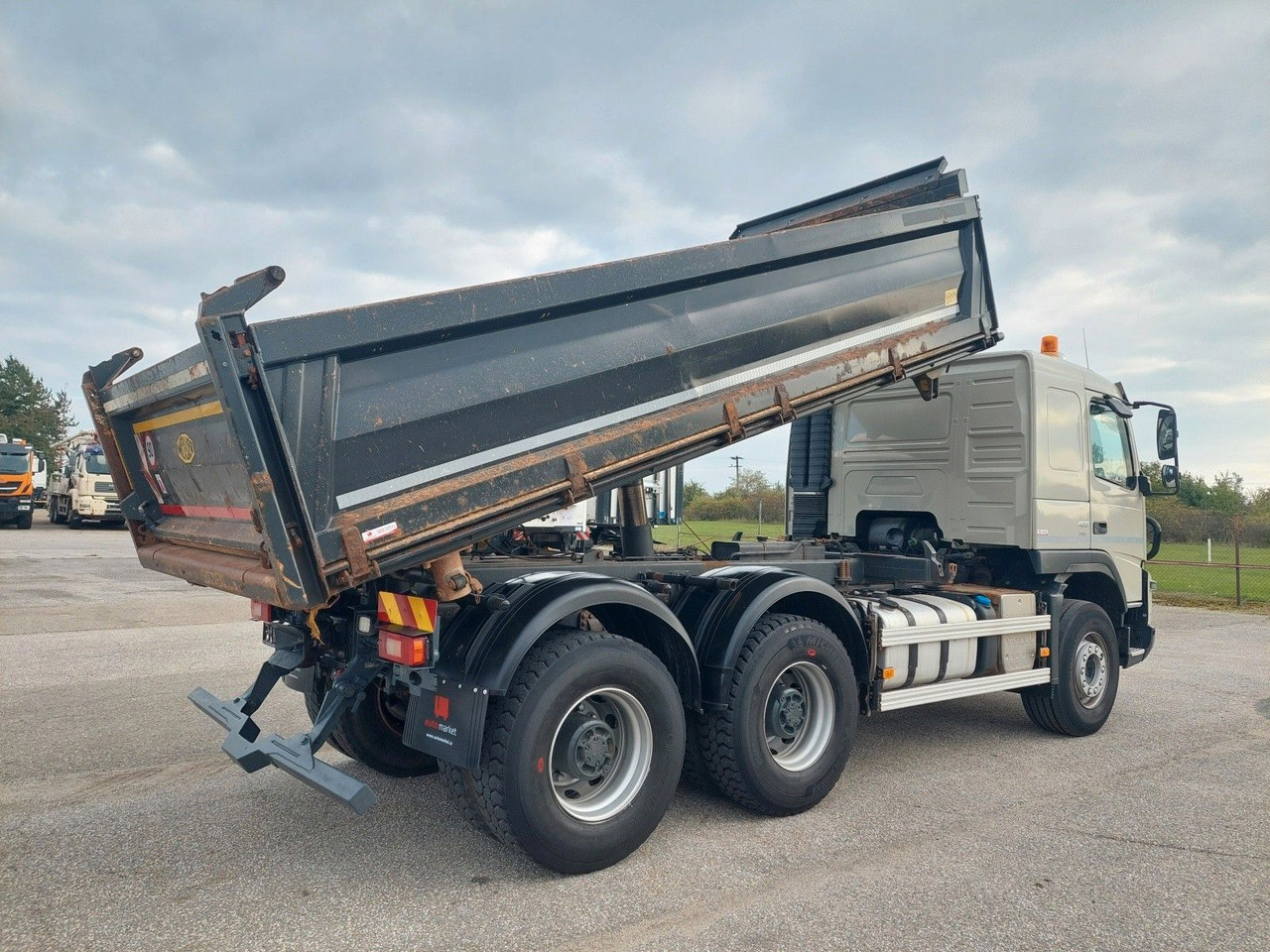 Volvo FMX 460 Meiller Bordmatik 6x4 - قلابات: صور 4 Volvo FMX 460 Meiller Bordmatik 6x4 - قلابات: صور 4