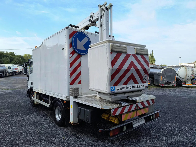 شاحنة Iveco EuroCargo 120 E18 + COMET 151TAL (15 m): صور 5