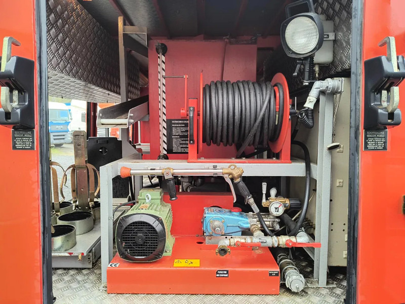 تأجير Iveco Eurocargo 38 025 KM (!) - LIGHT TOWER - GENERATOR - 525L TANK Iveco Eurocargo 38 025 KM (!) - LIGHT TOWER - GENERATOR - 525L TANK: صور 17