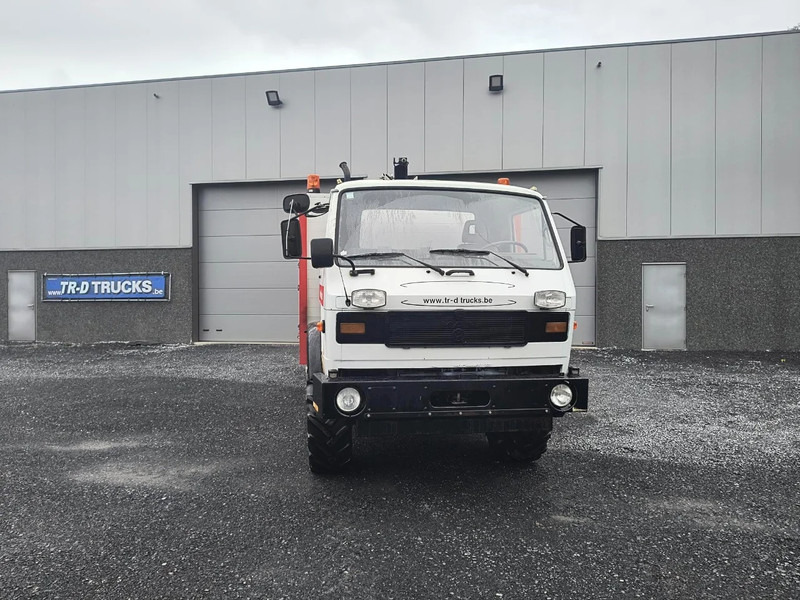 MAN 8.136 4X4 - QUARRY TRUCK - CRANE PM - ONLY 82730 KM - شاحنة كرين: صور 2 MAN 8.136 4X4 - QUARRY TRUCK - CRANE PM - ONLY 82730 KM - شاحنة كرين: صور 2