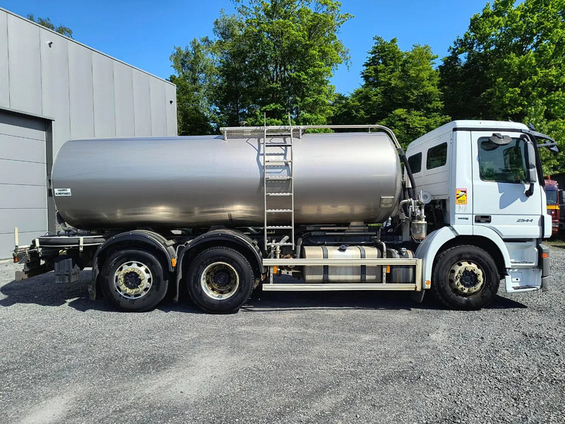 Mercedes-Benz Actros 2544 INSULATED INOX TANK 15000L - شاحنة صهريج: صور 4 Mercedes-Benz Actros 2544 INSULATED INOX TANK 15000L - شاحنة صهريج: صور 4