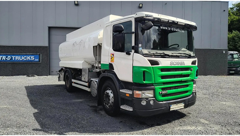 Scania P280 FUEL / CARBURANT 14000L - 5 COMP - RETARDER - شاحنة صهريج: صور 2 Scania P280 FUEL / CARBURANT 14000L - 5 COMP - RETARDER - شاحنة صهريج: صور 2