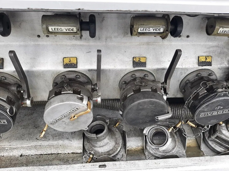 نصف مقطورة صهريج لنقل الوقود Stokota FUEL TANK 42000 L - 5 COMPARTMENTS: صور 9