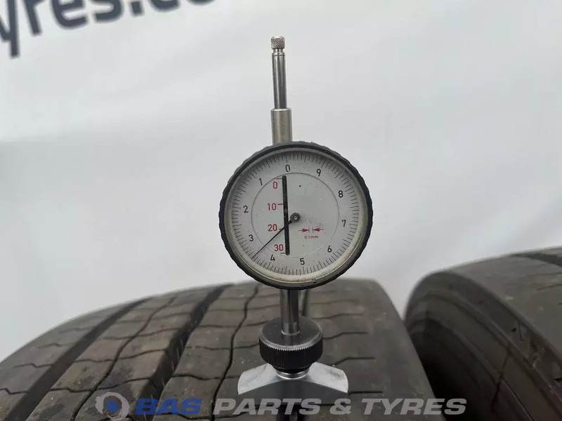 Apollo Apollo 315/70R22.5 EnduRace RA 156/150 M+S 3PMSF gebruikte set - الإطارات - شاحنة: صور 3 Apollo Apollo 315/70R22.5 EnduRace RA 156/150 M+S 3PMSF gebruikte set - الإطارات - شاحنة: صور 3