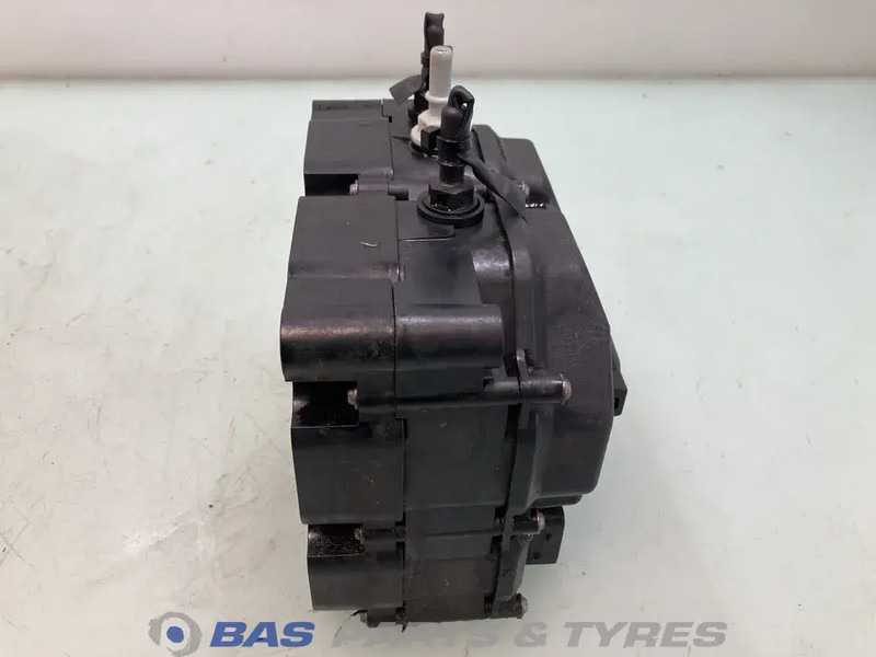 DAF AdBlue pomp DAF 1819797 - قطع الغيار - شاحنة: صور 3 DAF AdBlue pomp DAF 1819797 - قطع الغيار - شاحنة: صور 3