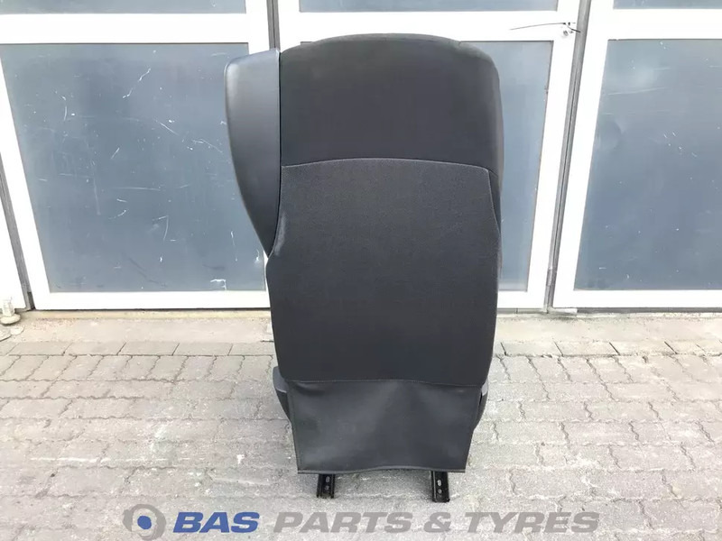 DAF CF Euro 6 - مقاعد السيارات - شاحنة: صور 3 DAF CF Euro 6 - مقاعد السيارات - شاحنة: صور 3