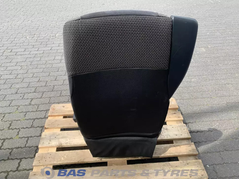 DAF CF Euro 6 - مقاعد السيارات - شاحنة: صور 3 DAF CF Euro 6 - مقاعد السيارات - شاحنة: صور 3