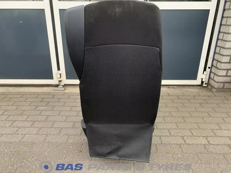 DAF CF Euro 6 - مقاعد السيارات - شاحنة: صور 3 DAF CF Euro 6 - مقاعد السيارات - شاحنة: صور 3