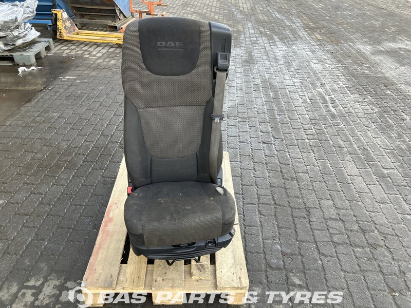 DAF CF Euro 6 - مقاعد السيارات - شاحنة: صور 1 DAF CF Euro 6 - مقاعد السيارات - شاحنة: صور 1