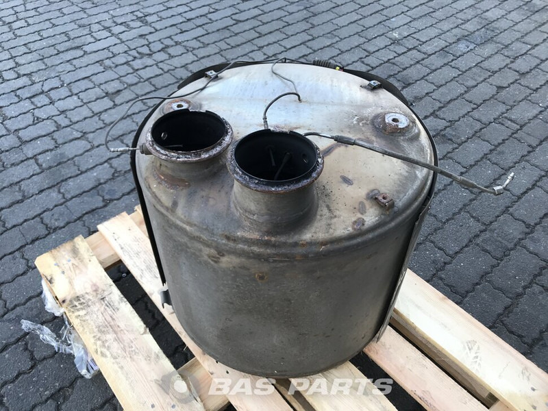 DAF Uitlaatdemper DAF 1735978 - كاتم صوت - شاحنة: صور 1 DAF Uitlaatdemper DAF 1735978 - كاتم صوت - شاحنة: صور 1