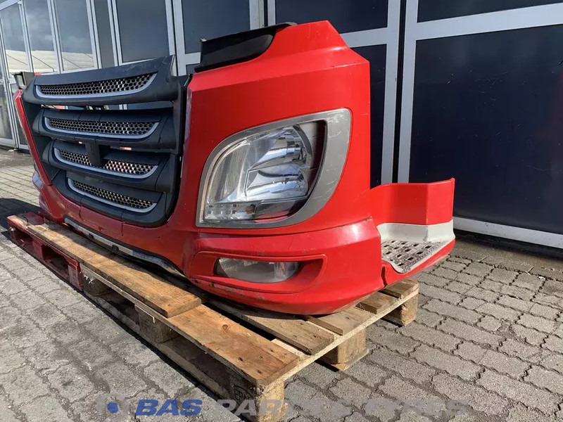 DAF XF106 Bumper DAF 2033875 - كأس مترعة - شاحنة: صور 2 DAF XF106 Bumper DAF 2033875 - كأس مترعة - شاحنة: صور 2