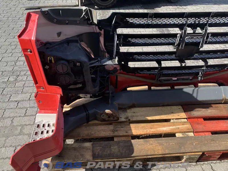 DAF XF106 Bumper DAF 2033875 - كأس مترعة - شاحنة: صور 4 DAF XF106 Bumper DAF 2033875 - كأس مترعة - شاحنة: صور 4