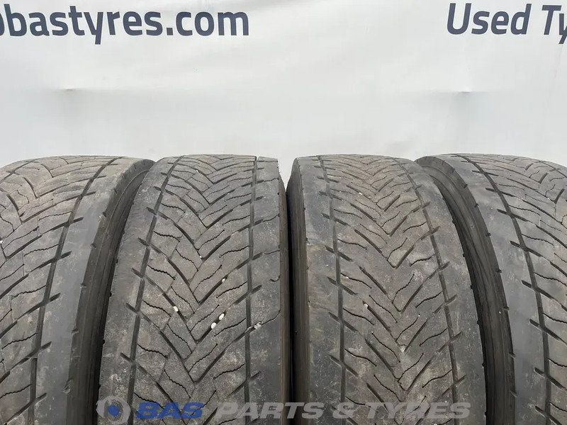 Goodyear Goodyear 315/70R22.5 KMAX D G2 154/152 M+S 3PMSF gebruikte set - الإطارات - شاحنة: صور 2 Goodyear Goodyear 315/70R22.5 KMAX D G2 154/152 M+S 3PMSF gebruikte set - الإطارات - شاحنة: صور 2