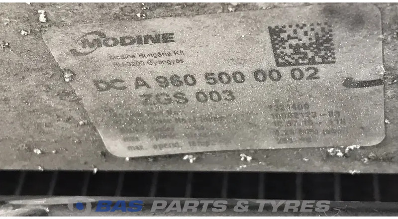 Mercedes-Benz Actros MP4 Koelerpakket Mercedes OM470LA 395 A 960 500 00 02 - المشعاع - شاحنة: صور 4 Mercedes-Benz Actros MP4 Koelerpakket Mercedes OM470LA 395 A 960 500 00 02 - المشعاع - شاحنة: صور 4