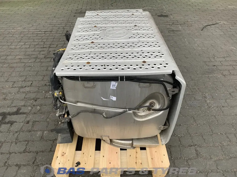 Mercedes-Benz Actros MP4 Uitlaatdemper Mercedes A 003 490 78 12 - كاتم الصوت/ نظام العادم - شاحنة: صور 4 Mercedes-Benz Actros MP4 Uitlaatdemper Mercedes A 003 490 78 12 - كاتم الصوت/ نظام العادم - شاحنة: صور 4