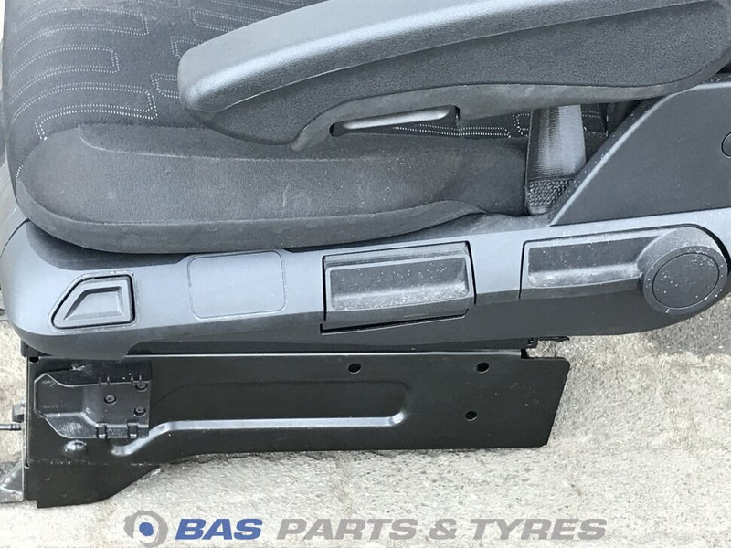 Mercedes-Benz Actros MP4 - مقاعد السيارات - شاحنة: صور 5 Mercedes-Benz Actros MP4 - مقاعد السيارات - شاحنة: صور 5