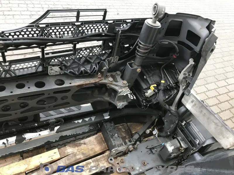 Mercedes-Benz Antos MP4 Bumper Mercedes A 960 310 23 22 - كأس مترعة - شاحنة: صور 5 Mercedes-Benz Antos MP4 Bumper Mercedes A 960 310 23 22 - كأس مترعة - شاحنة: صور 5