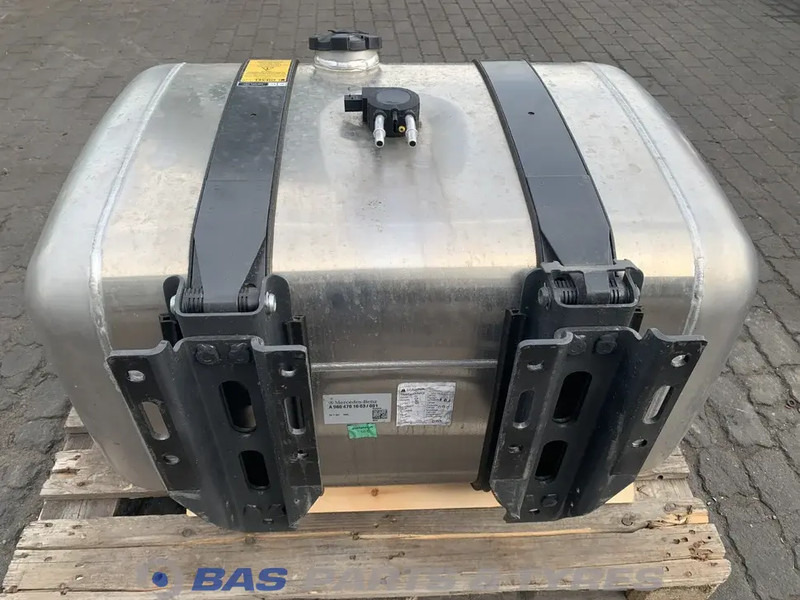 Mercedes-Benz Brandstoftank Mercedes 290 Liter A 009 542 81 18 - خزان وقود - شاحنة: صور 3 Mercedes-Benz Brandstoftank Mercedes 290 Liter A 009 542 81 18 - خزان وقود - شاحنة: صور 3