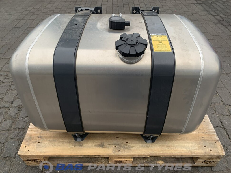 Mercedes-Benz Brandstoftank Mercedes 290 Liter A 960 470 00 04 - خزان وقود - شاحنة: صور 1 Mercedes-Benz Brandstoftank Mercedes 290 Liter A 960 470 00 04 - خزان وقود - شاحنة: صور 1