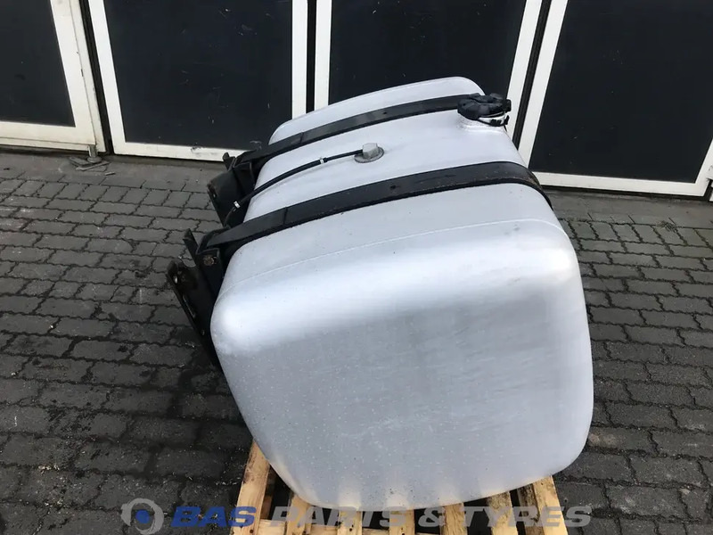 Mercedes-Benz Brandstoftank Mercedes 480 Liter A 960 470 43 03 - خزان وقود - شاحنة: صور 4 Mercedes-Benz Brandstoftank Mercedes 480 Liter A 960 470 43 03 - خزان وقود - شاحنة: صور 4