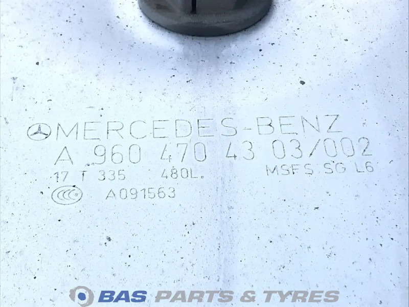Mercedes-Benz Brandstoftank Mercedes 480 Liter A 960 470 43 03 - خزان وقود - شاحنة: صور 5 Mercedes-Benz Brandstoftank Mercedes 480 Liter A 960 470 43 03 - خزان وقود - شاحنة: صور 5