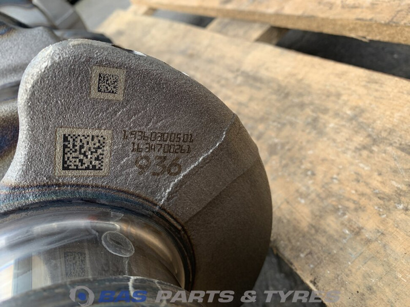 Mercedes-Benz Krukas Mercedes A 936 030 10 01 - العمود المرفقي - شاحنة: صور 5 Mercedes-Benz Krukas Mercedes A 936 030 10 01 - العمود المرفقي - شاحنة: صور 5