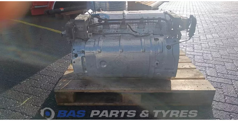 Mercedes-Benz - كاتم صوت - شاحنة: صور 4 Mercedes-Benz - كاتم صوت - شاحنة: صور 4