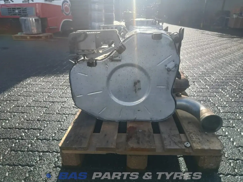 Mercedes-Benz - كاتم صوت - شاحنة: صور 2 Mercedes-Benz - كاتم صوت - شاحنة: صور 2