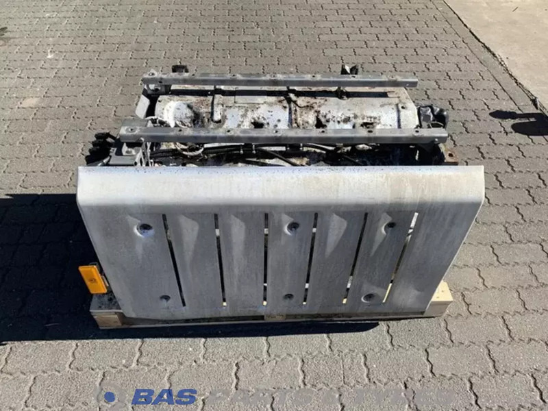 Mercedes-Benz - كاتم صوت - شاحنة: صور 1 Mercedes-Benz - كاتم صوت - شاحنة: صور 1