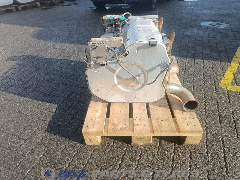 Mercedes-Benz - كاتم صوت - شاحنة: صور 2 Mercedes-Benz - كاتم صوت - شاحنة: صور 2