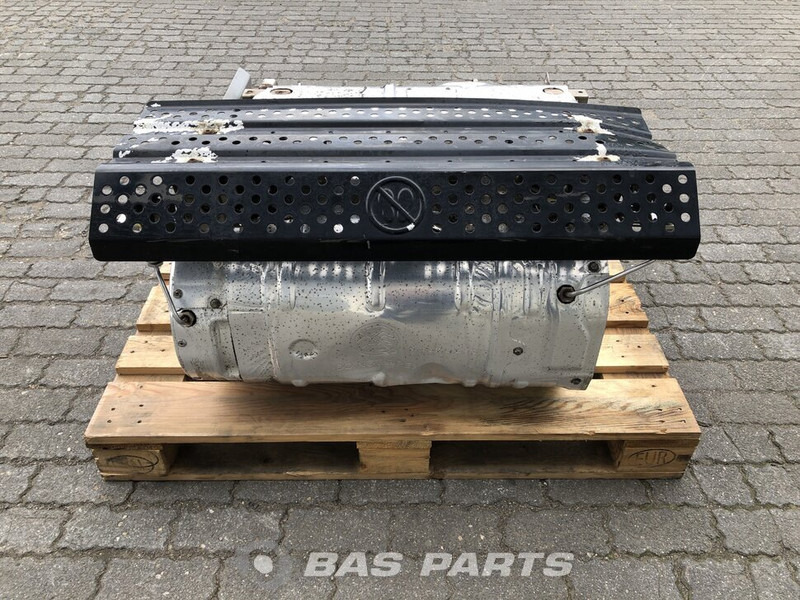 Mercedes-Benz - كاتم صوت - شاحنة: صور 1 Mercedes-Benz - كاتم صوت - شاحنة: صور 1