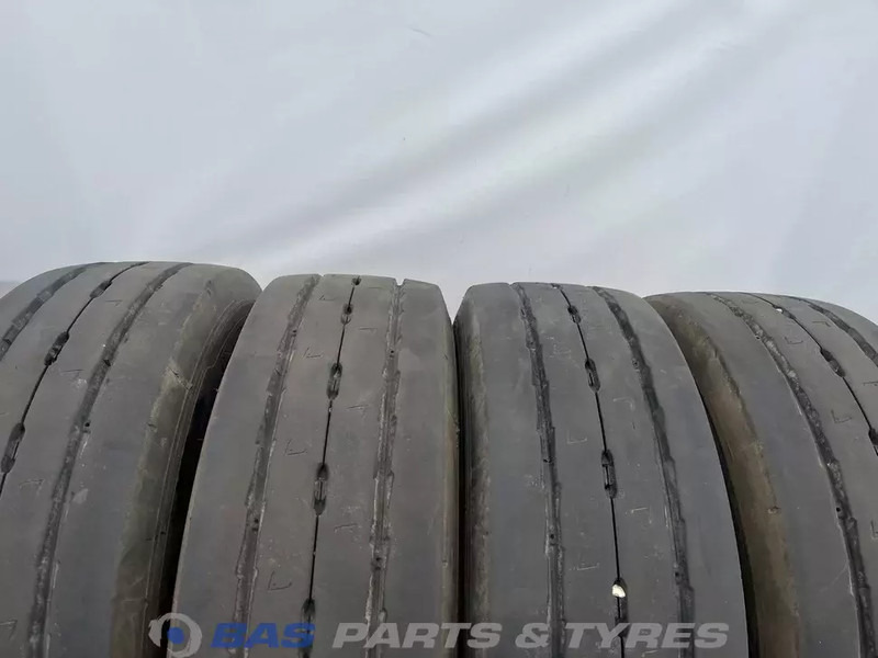 Michelin Michelin 205/65R17.5 X Multi T2 132/130 J M+S 3PMSF gebruikte set - الإطارات - شاحنة: صور 2 Michelin Michelin 205/65R17.5 X Multi T2 132/130 J M+S 3PMSF gebruikte set - الإطارات - شاحنة: صور 2