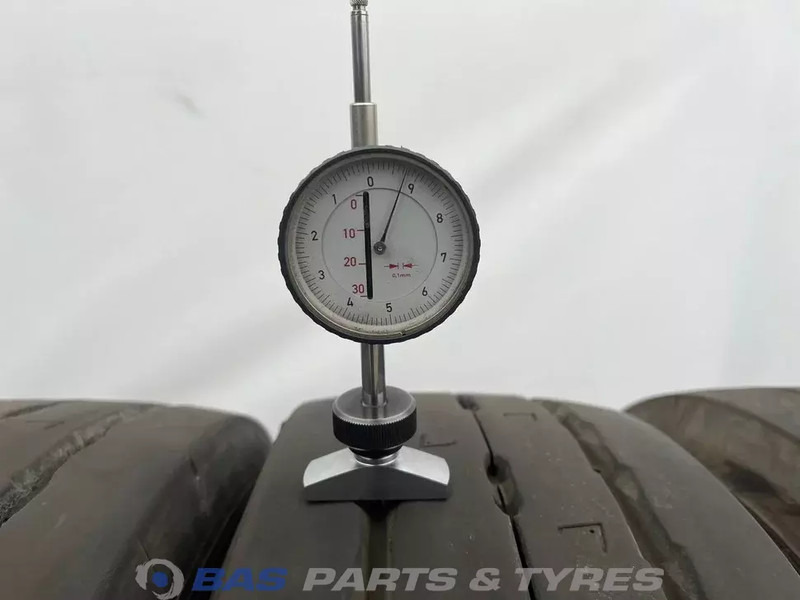 Michelin Michelin 205/65R17.5 X Multi T2 132/130 J M+S 3PMSF gebruikte set - الإطارات - شاحنة: صور 3 Michelin Michelin 205/65R17.5 X Multi T2 132/130 J M+S 3PMSF gebruikte set - الإطارات - شاحنة: صور 3