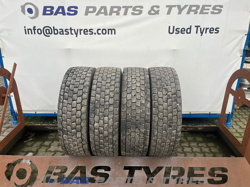 Michelin Michelin 275/70R22.5 X Multi D 148/145 M+S 3PMSF gebruikte set - الإطارات - شاحنة: صور 1 Michelin Michelin 275/70R22.5 X Multi D 148/145 M+S 3PMSF gebruikte set - الإطارات - شاحنة: صور 1