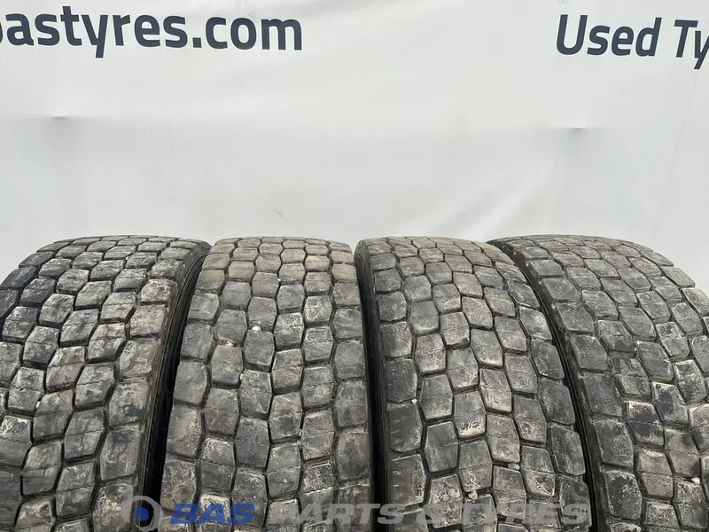 Michelin Michelin 275/70R22.5 X Multi D 148/145 M+S 3PMSF gebruikte set - الإطارات - شاحنة: صور 2 Michelin Michelin 275/70R22.5 X Multi D 148/145 M+S 3PMSF gebruikte set - الإطارات - شاحنة: صور 2