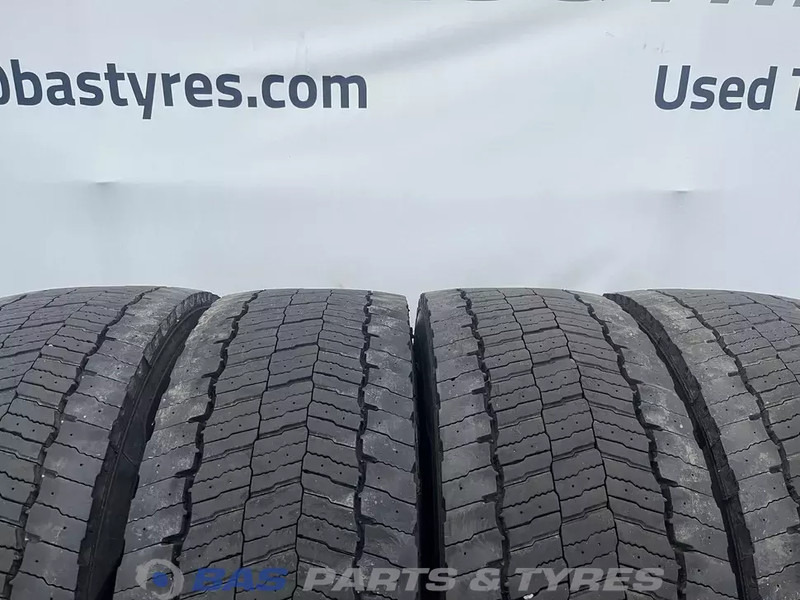 Michelin Michelin 315/70R22.5 X MULTI D 154/150 M+S 3PMSF gebruikte set - الإطارات - شاحنة: صور 2 Michelin Michelin 315/70R22.5 X MULTI D 154/150 M+S 3PMSF gebruikte set - الإطارات - شاحنة: صور 2