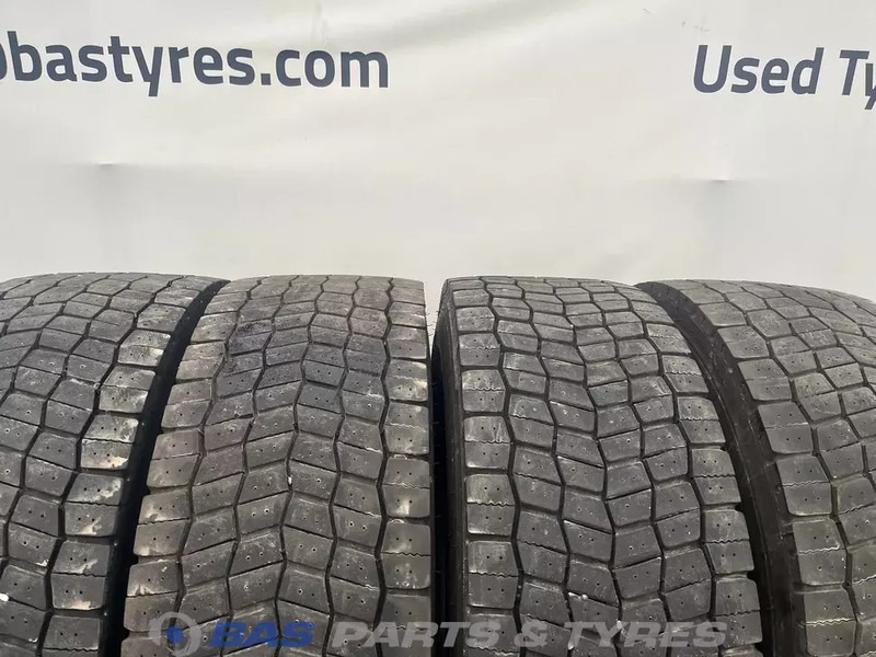 Michelin Remix Michelin Remix 315/70R22.5 X Multi D 154/150 M+S 3PMSF gebruikte set - الإطارات - شاحنة: صور 2 Michelin Remix Michelin Remix 315/70R22.5 X Multi D 154/150 M+S 3PMSF gebruikte set - الإطارات - شاحنة: صور 2